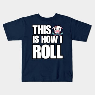 This is How I roll Cow on Skateboard Kids T-Shirt